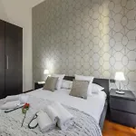 Borromei, 11 - Eleganza In Pieno Centro * Milão