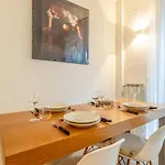 Luminoso E Ristrutturato Con Doppio Balcone E Wifi * Milan