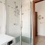 Guesthost - Comfy Near Pasteur M1 Milano
