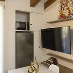 Apartamento Artstay - San Raffaele, Near Metro M1, Ac *