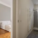 Guesthost - M5 Isola Cozy Apartment