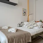 Guesthost - Relaxing Wooden