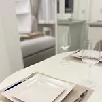 דירה San Barnaba Boutique - Duomo & Policlinico מילאנו