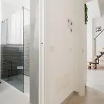 Guesthost - Affori Cozy Flat * ミラノ