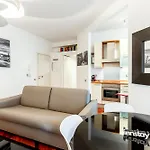 Apartment Porta Romana Living - Near Metro Station By Innstay *