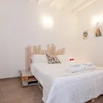 Modern One-bedroom Flat Near Corso Appartement Milaan