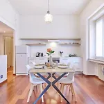 Porta Nuova Luxury 8 Minutes From The Duomo, With Ac And Wifi דירה מילאנו