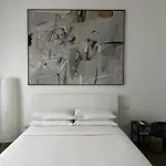 Urban Retreat Minutes Away From Duomo Cathedral * 米兰