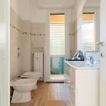 Guesthost - Certosa Cozy Flat With Balcony شقة ميلان