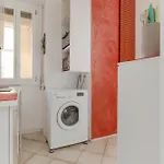 Guesthost - Certosa Cozy Flat With Balcony * ميلان