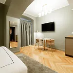 Prestige Boutique - Piazza Duomo 2 Milão
