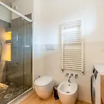 Luminoso E Ristrutturato Con Doppio Balcone E Wifi Apartment Milan