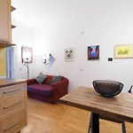 Italian Experience-suite Meda Appartement *