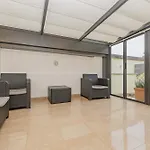 Bnbest Tricolore 6 Pax 140 Sqm *