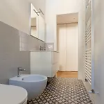 Apartment Guesthost - M5 Isola Cozy Milan