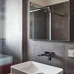 アパート The Luxe Naviglio - 5 Min From Metro M4 Frattini ミラノ