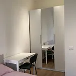 Modern And Bright House 20 Minutes From The Duomo Appartement *