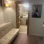 Apartman V13 *