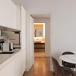Elegante E Raffinato Bilocale B In Piazza Affari Apartamento Milão