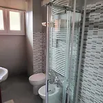 Apartment Grazioso Zona Mecenate - S.giulia Milan