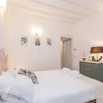 Modern One-bedroom Flat Near Corso Appartement *