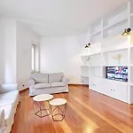Porta Nuova Luxury 8 Minutes From The Duomo, With Ac And Wifi דירה *