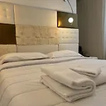 Bnbest Joy Lecco 4 Pax شقة ميلان