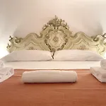 Flatsharing - Collegno 3 Level Loft *