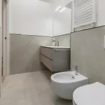 Luxury 2-bedroom Station Daire