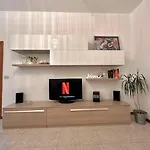 Casacarmela 7min Linate 4min Unipol Arena-near Station & Fast Wifi-tram Diretto Per Il Duomo Apartment