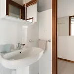 Apartamento Guesthost - Morazzone Bright And Cozy Design Flat *