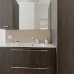 Guesthost - Stylish In Porta Romana מילאנו