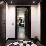 Modern And Particular In The Center Apartment