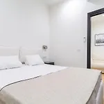 Olympics 2026 Boutique Flat Steps From Duomo Appartement *