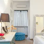 Appartement Modern One-bedroom Flat Near Corso Milaan