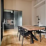 Appartement Hostmate - - Solari Milan