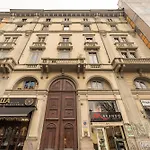 公寓 Comfort Steps From The Duomo - Metro Right Outside *