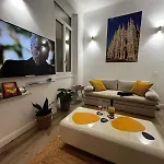 Appartement Premium Duomo Metro1, Comolake Trains11 *