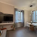 Leone 44 Fd Metro Tolstoi Appartamento