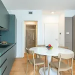 Le Corti Segrete. Petrella Apartment Milan