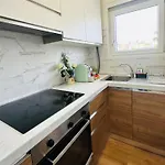 11 Apartment