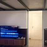 Апартаменты Acasadiimma Loft Elegante A 2 Min Da Metropolitana Porta Romana Con Wifi, Corte Interna *