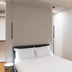 Elegance, Comfort And Charm In Moscova Apartamento Milão