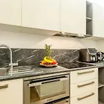 Apartment Colonna Lovely Loft - 10 Min Duomo - Buonarroti M1 Milan