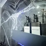 شقة Medici5 - Luxury With Wellness Area *