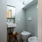 شقة Modern In Porta Venezia, 10min Duomo E Station ميلان