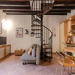 Characteristic 2 Double Bedroom Apartamento Milão