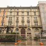 Comfort Steps From The Duomo - Metro Right Outside شقة *