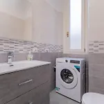 Porta Romana Gateway - New Roomy Apartment *