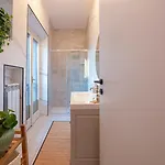 Bright Top-floor With Private Terrace شقة *